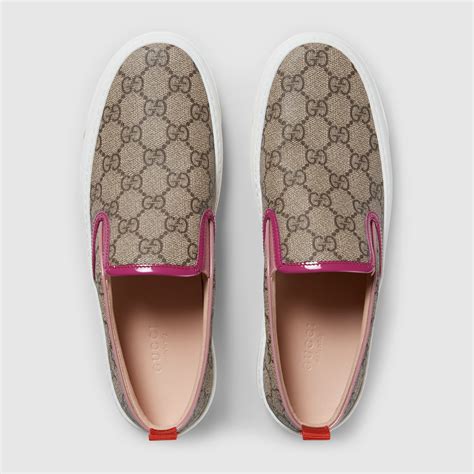 gucci gg supreme slip on